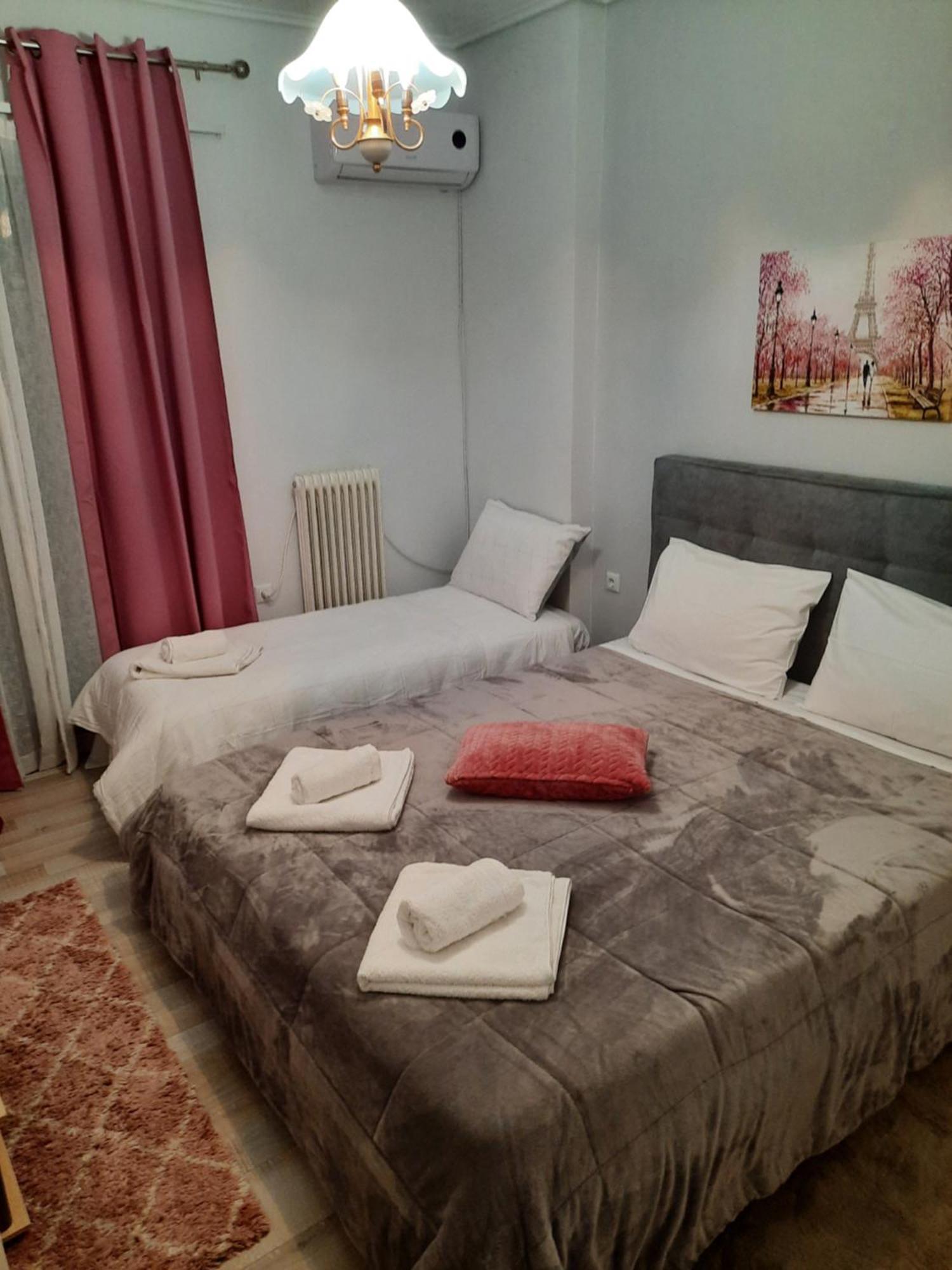 Villys Apartment Kalamata Esterno foto