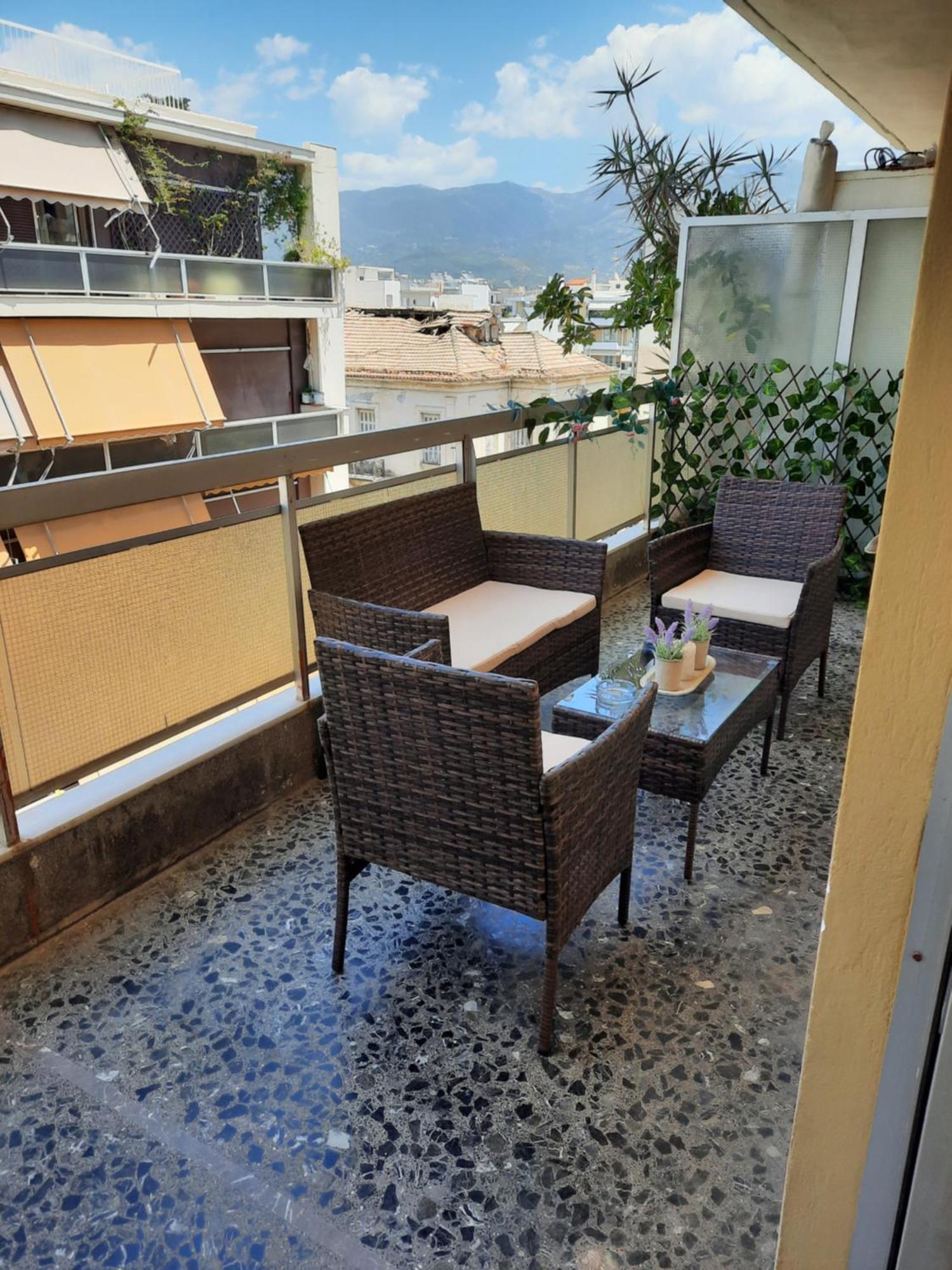 Villys Apartment Kalamata Esterno foto
